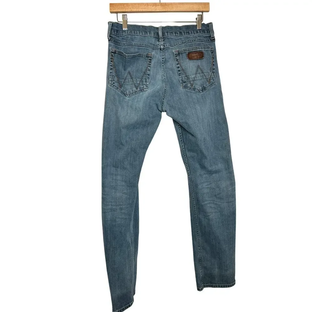Vintage Wrangler Men's Straight Blue Faded Jeans‎ Size ~30x32